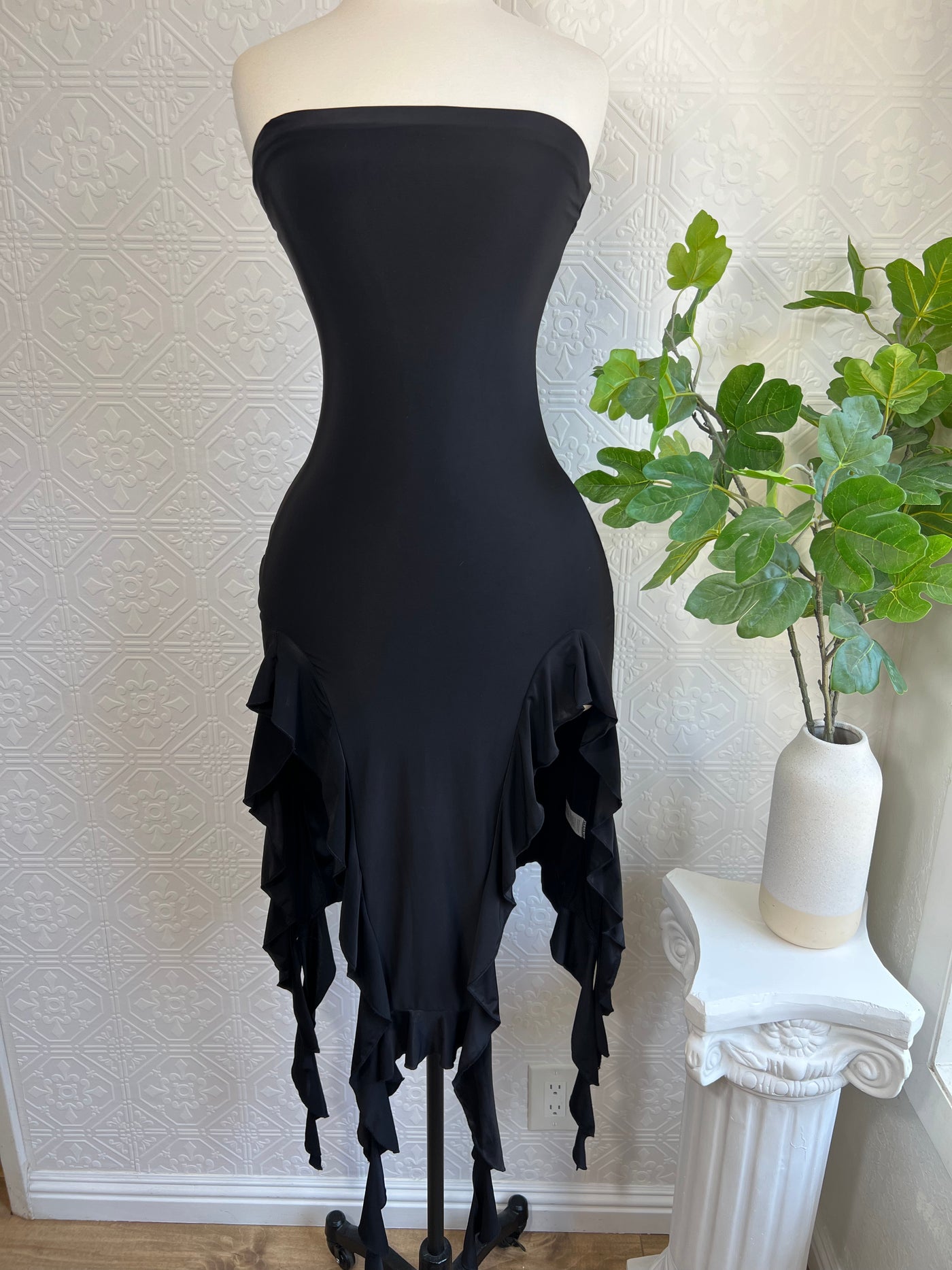 Angelic Maxi Dress - Black